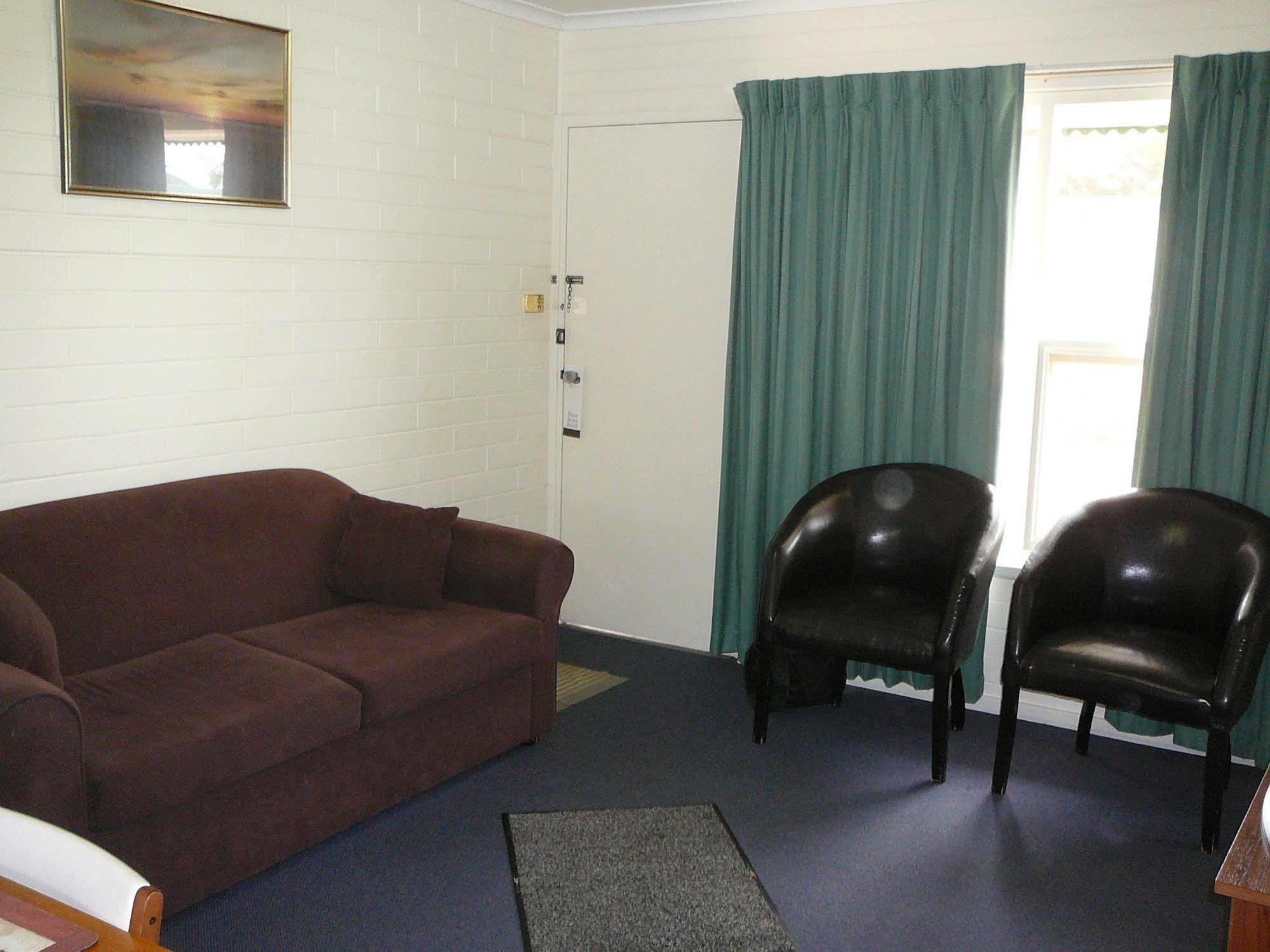 Oval Motel - Murray Bridge Extérieur photo